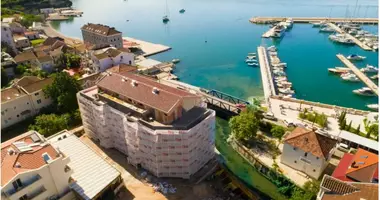 Multilevel apartments 1 bedroom with double glazed windows, with balcony, with air conditioning in Herceg Novi, Montenegro