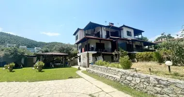 Villa 5 bedrooms in Vourvourou, Greece