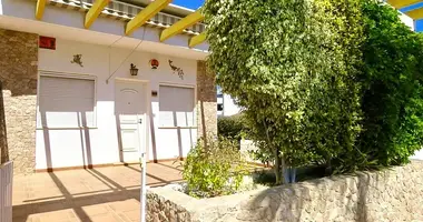 Reihenhaus  mit Möbliert, mit Klimaanlage, mit Terrasse in Urbanizacion Mil Palmeras, Spanien