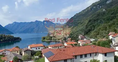 2 bedroom apartment in Lenno, Italy