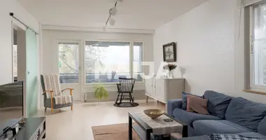 Apartamento 4 habitaciones en Jyvaeskylae sub-region, Finlandia