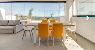 Dúplex 4 habitaciones en Estepona, España