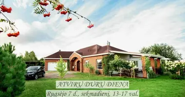 Casa en Truseliai, Lituania