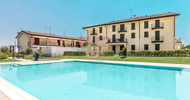 Villa 3 bedrooms with Swimming pool in Desenzano del Garda, Italy