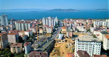 Apartamento 5 habitaciones en Kartal, Turquía