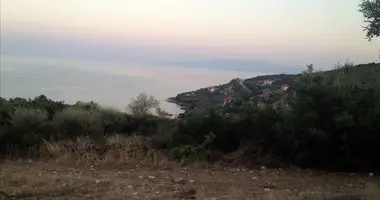 Terrain dans Pyrgadikia, Grèce