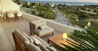 Apartamento 3 habitaciones en Estepona, Španjolska