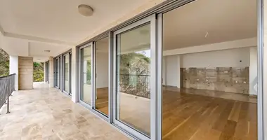 Penthouse 3 bedrooms in Przno, Montenegro