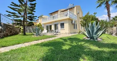 Villa 4 habitaciones con Muebles, con Televisión en Toslak, Turquía