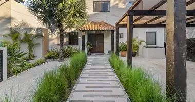 Дом 4 спальни в Puerto Aventuras, Мексика