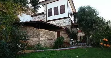 Villa 5 rooms with parking, with Sea view, with Mountain view in Alanya, Turkey