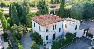 Villa 4 chambres dans Desenzano del Garda, Italie