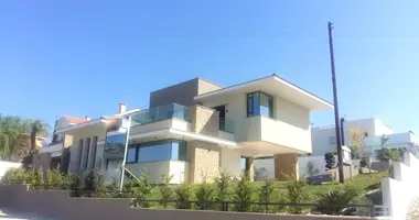 Villa 4 zimmer mit Schwimmbad in Gemeinde Germasogeia, Cyprus