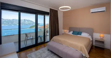 4 bedroom apartment in Budva, Montenegro