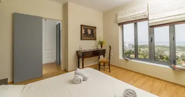 Villa 4 chambres avec Fenêtres double vitrage, avec Balcon, avec Meublesd dans Réthymnon, Grèce