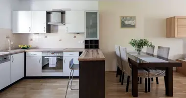 Квартира 2 комнаты в Краков, Польша