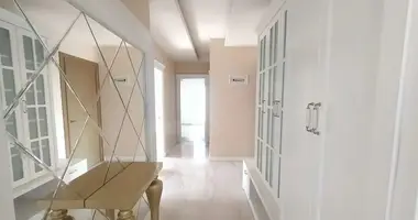 Mieszkanie 4 pokoi w Mersin, Turcja