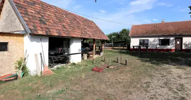 2 room house in Kecskemeti jaras, Hungary