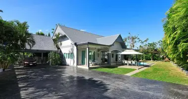 Villa 5 bedrooms with Furnitured, new building, with Air conditioner in Phuket, Thailand