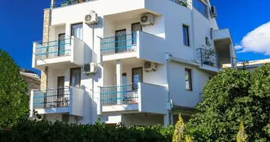 Villa  avec Au bord de la mer dans Bar, Monténégro