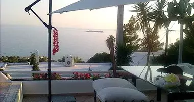 Cottage 4 bedrooms in Paiania, Greece