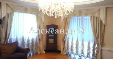 5 room apartment in Odessa, Ukraine