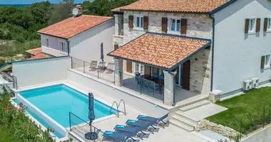 Villa 4 bedrooms in Porec, Croatia