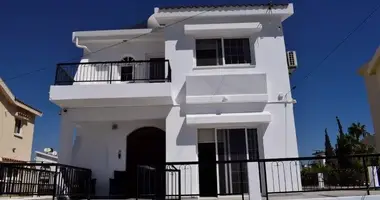 Haus 5 Schlafzimmer in Minden, Zypern