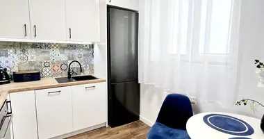 Mieszkanie 2 pokoi w Warszawa, Polska