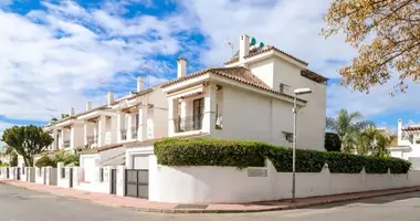 Reihenhaus  mit Balkon, mit Möbliert, mit Klimaanlage in Almansa, Spanien