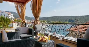 Villa 4 bedrooms with parking, with Terrace, with Garden in Bigova, Montenegro