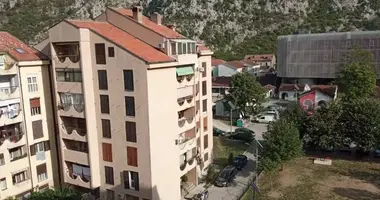 Apartamento 2 habitaciones en Skaljari, Montenegro