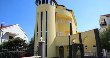Hotel 850 m² en Vodice, Croacia