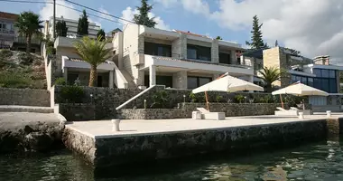 Villa 4 chambres avec Au bord de la mer dans Krasici, Monténégro