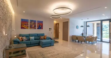 Villa 12 bedrooms in Benahavis, Spain