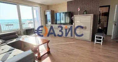 Квартира 3 комнаты в Святой Влас, Болгария