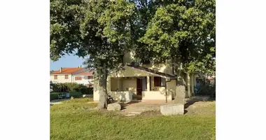 5 room house in Novigrad, Croatia