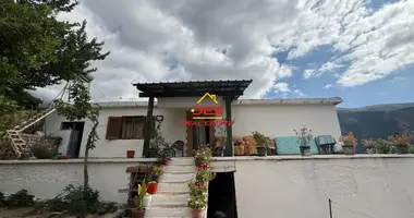 Casa 3 habitaciones en Dukat, Albania