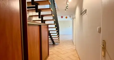 Apartamento 5 habitaciones en Lubon, Polonia