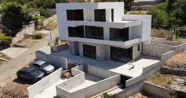 Villa 3 bedrooms in Opcina Rogoznica, Croatia