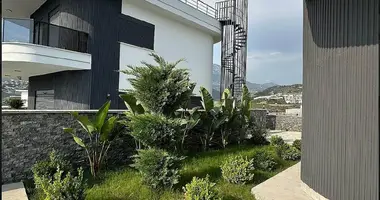 Villa 4 zimmer mit Balkon, mit Klimaanlage, mit Meerblick in Mahmutlar, Türkei