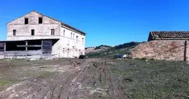 Casa 8 habitaciones en Terni, Italia