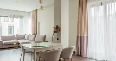 3 bedroom apartment in Central Administrative Okrug, Russia