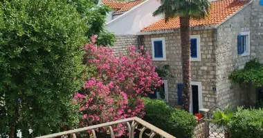 1 bedroom apartment in Petrovac, Montenegro