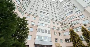 Mieszkanie 4 pokoi w Mińsk, Białoruś