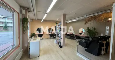 Bureau 67 m² dans Jaervenpaeae, Finlande