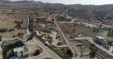 Участок земли в Дали, Кипр