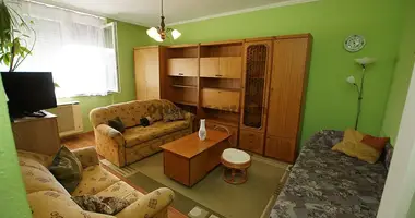Mieszkanie 2 pokoi w Szekesfehervari jaras, Węgry