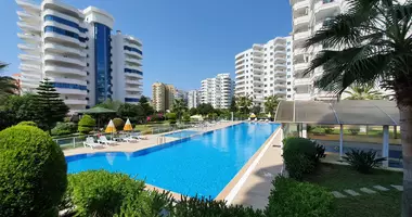 1 room apartment with sauna, with parking covered in Alanya, Turkey