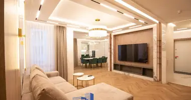 Apartamento 4 habitaciones en Minsk, Bielorrusia